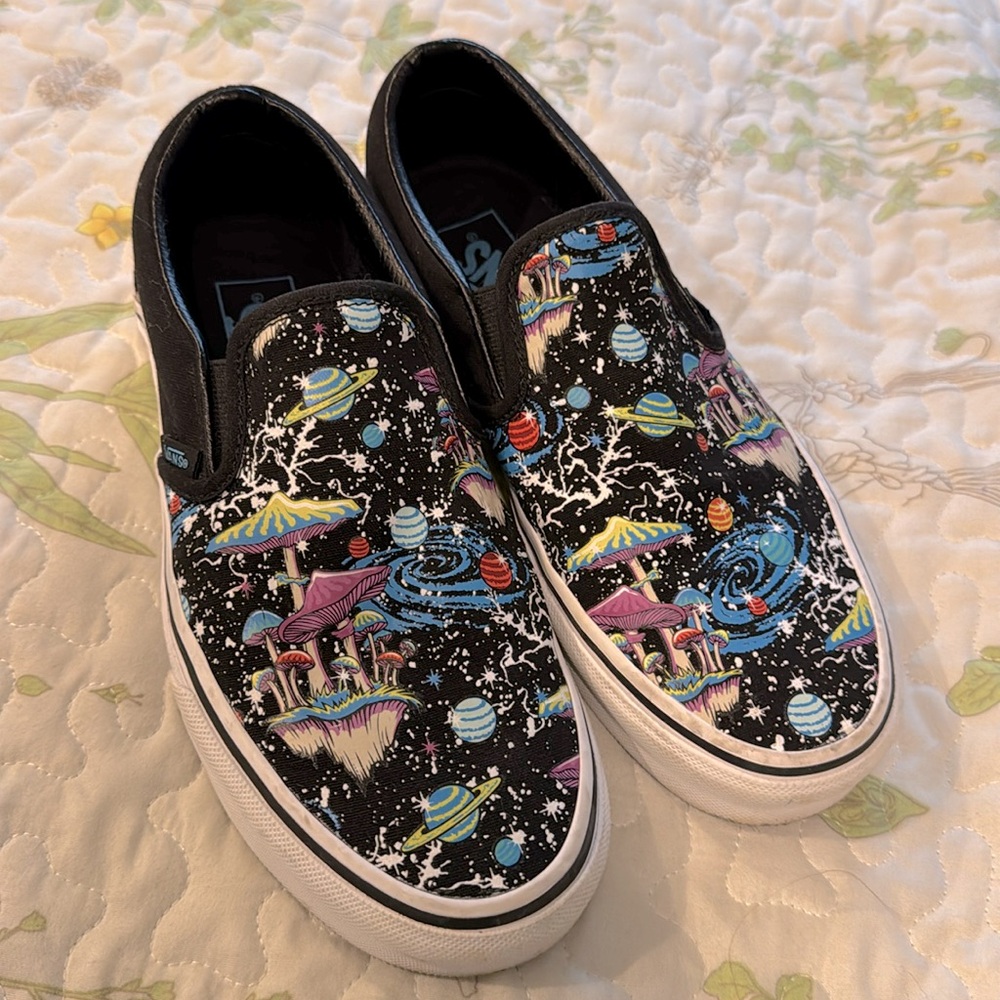 Vans slip on cosmic glow sneakers size 7 men 8.5 women. Only worn twice .